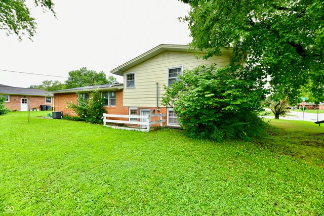 1421 Denver Drive, Plainfield, IN 46168