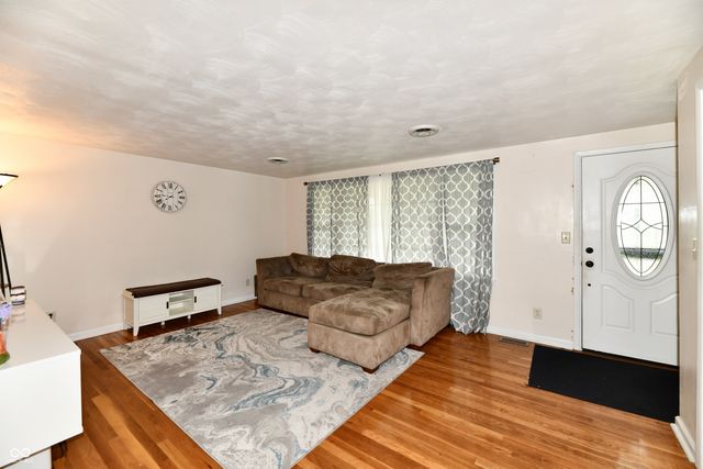 1421 Denver Drive, Plainfield, IN 46168