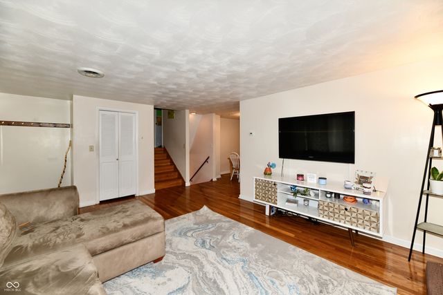 1421 Denver Drive, Plainfield, IN 46168