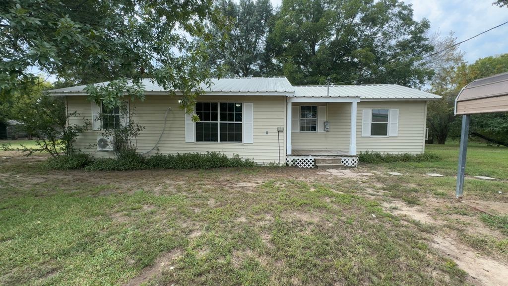 505 State Highway 11 E, Wolfe City, TX 75496