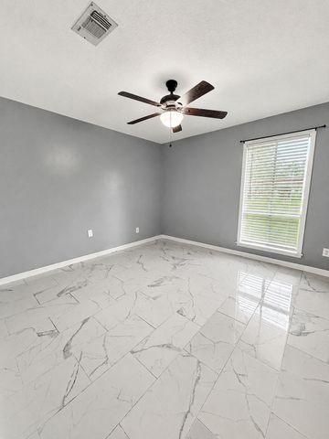 2800 Wade Dr., Hattiesburg, MS 39401