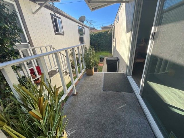 2060 Newport Blvd, Costa Mesa, CA 92627