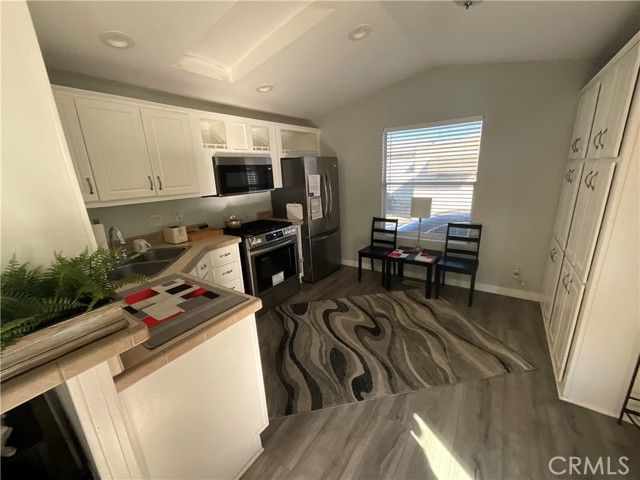 2060 Newport Blvd, Costa Mesa, CA 92627