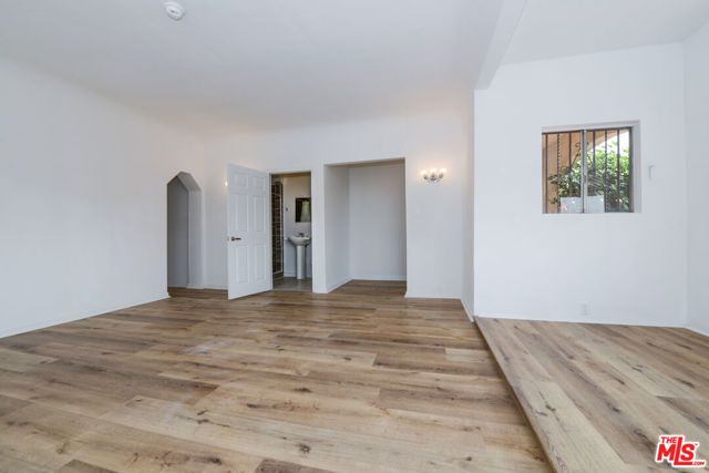 527 N Cummings Street, Los Angeles, CA 90033