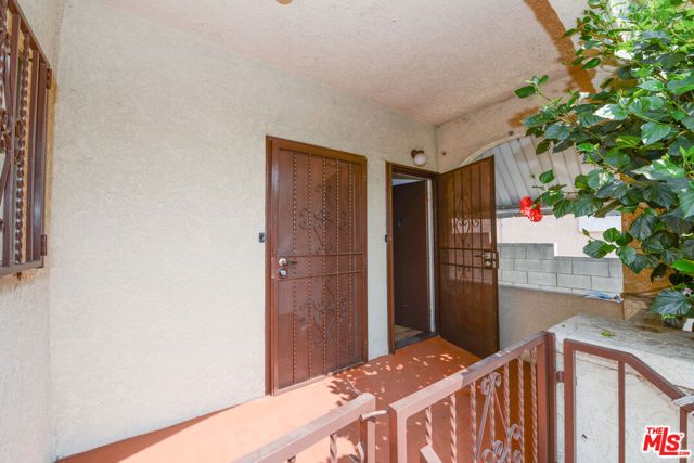 527 N Cummings Street, Los Angeles, CA 90033
