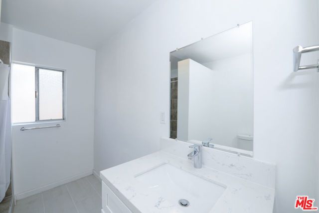 527 N Cummings Street, Los Angeles, CA 90033