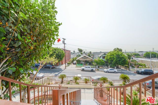 527 N Cummings Street, Los Angeles, CA 90033