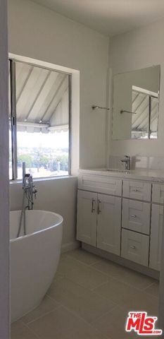 527 N Cummings Street, Los Angeles, CA 90033