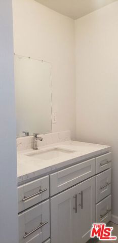527 N Cummings Street, Los Angeles, CA 90033