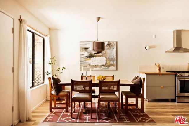 1942 Grace Avenue 118, Los Angeles, CA 90068