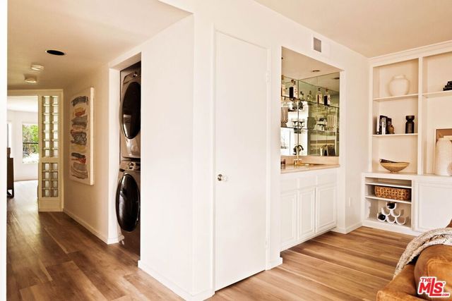 1942 Grace Avenue 118, Los Angeles, CA 90068