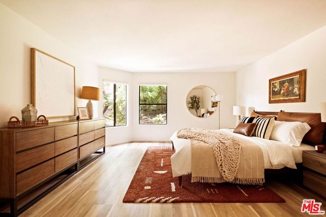 1942 Grace Avenue 118, Los Angeles, CA 90068