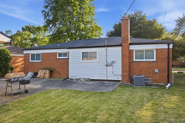 14283 La Chene Avenue, Warren, MI 48088