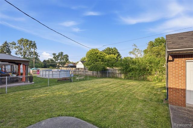 14283 La Chene Avenue, Warren, MI 48088