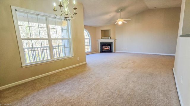 2033 Salem Bluff Drive, Winston-salem, NC 27127