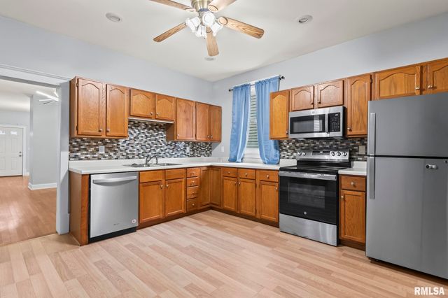 1129 N 5TH Street, Springfield, IL 62702