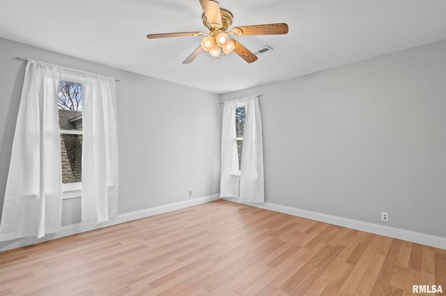 1129 N 5TH Street, Springfield, IL 62702