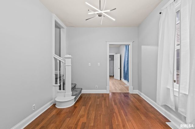 1129 N 5TH Street, Springfield, IL 62702