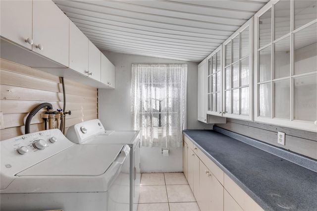 114 W PINE BLUFF STREET, Edgewater, FL 32132