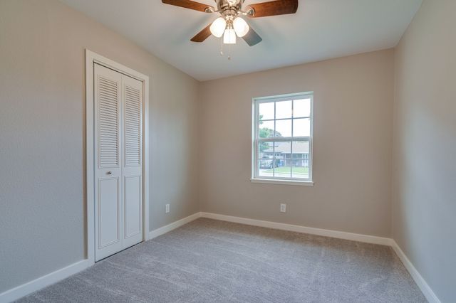 930 Briarwood Drive, Lewisville, TX 75067