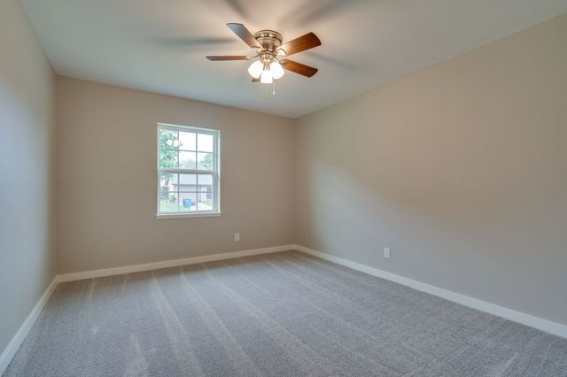 930 Briarwood Drive, Lewisville, TX 75067