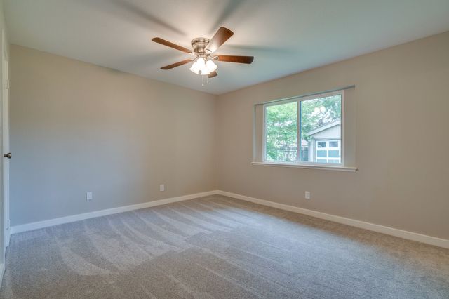 930 Briarwood Drive, Lewisville, TX 75067