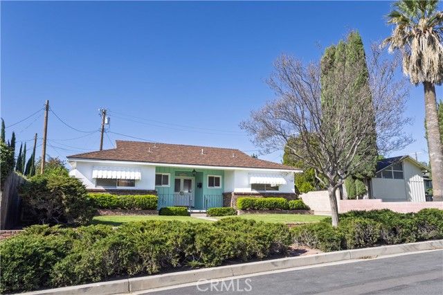 11431 Valjean Avenue, Granada Hills (los Angeles), CA 91344