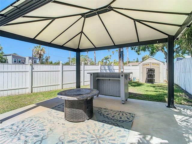 3711 HUNTINGTON STREET NE, St Petersburg, FL 33703