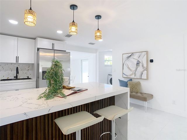 3711 HUNTINGTON STREET NE, St Petersburg, FL 33703