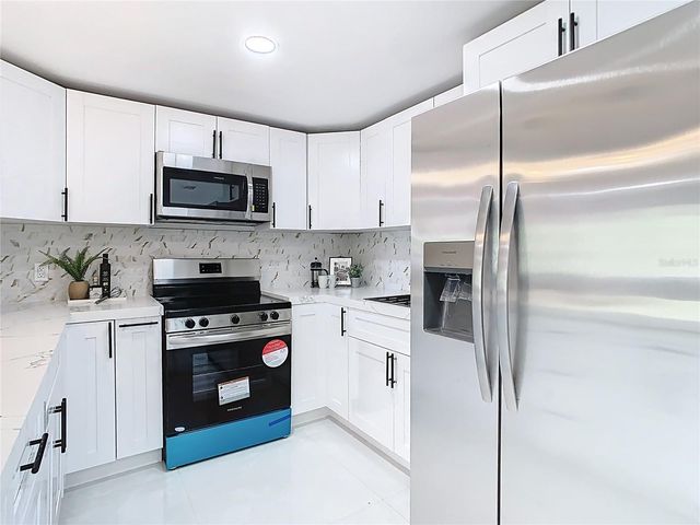 3711 HUNTINGTON STREET NE, St Petersburg, FL 33703