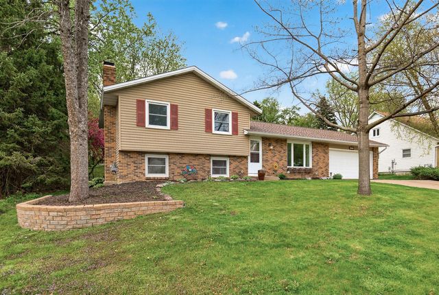 6839 133rd Street W, Apple Valley, MN 55124