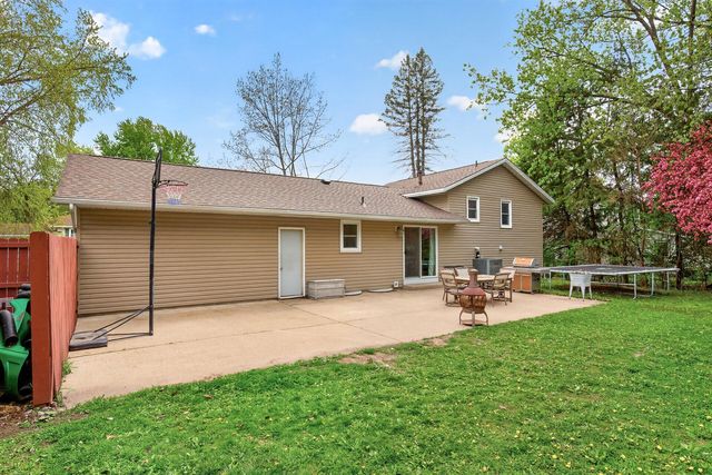 6839 133rd Street W, Apple Valley, MN 55124