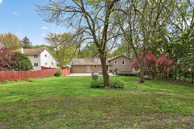 6839 133rd Street W, Apple Valley, MN 55124