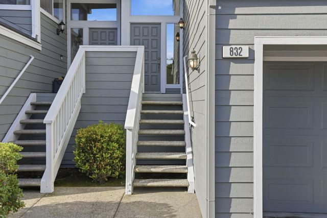 832 Sovereign Way, Redwood Shores, CA 94065