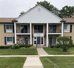 29125 Hayes Road, Warren, MI 48088