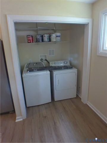 9707 Stockbridge Dr, Henrico, VA 23228