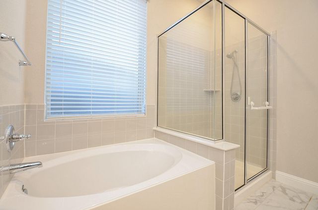 338 Summer Landing Court, Rosenberg, TX 77469