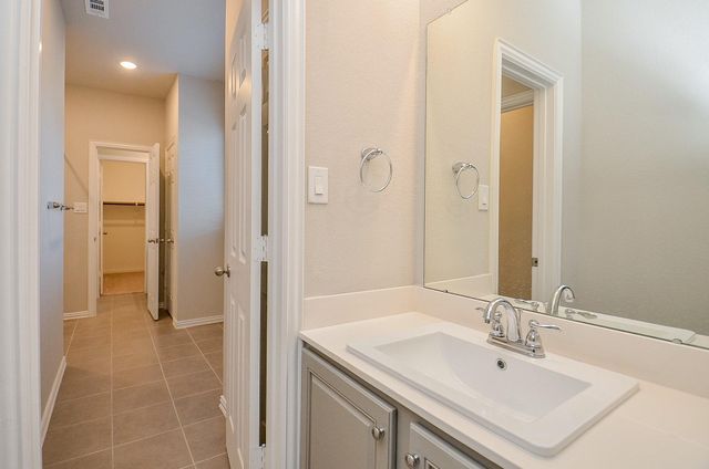 338 Summer Landing Court, Rosenberg, TX 77469