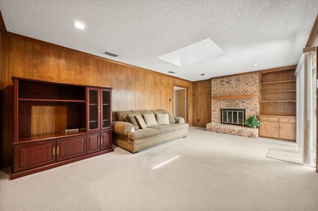 1104 Arlena Drive, Arlington, TX 76012