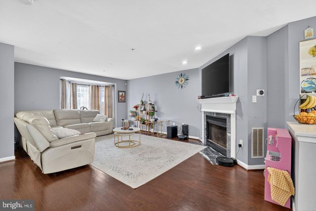 3818 EARLY GLOW LN, Bowie, MD 20716