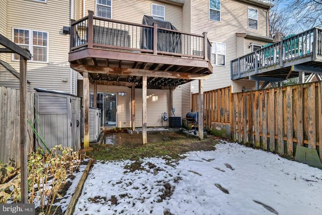 3818 EARLY GLOW LN, Bowie, MD 20716