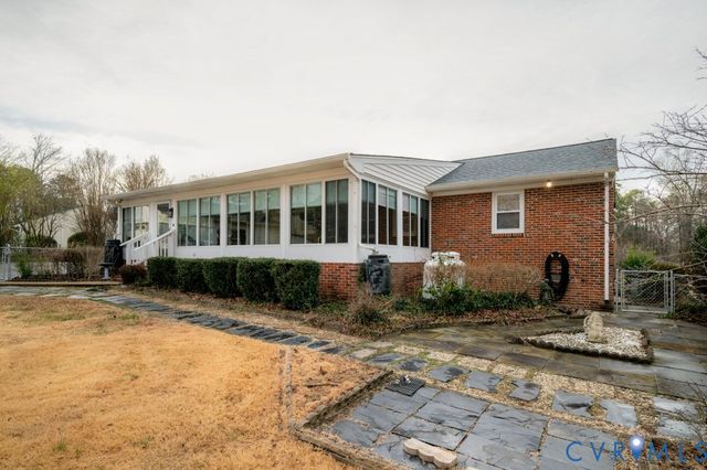 5511 Claridge Dr, Richmond, VA 23832