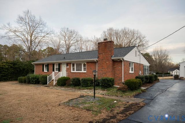 5511 Claridge Dr, Richmond, VA 23832