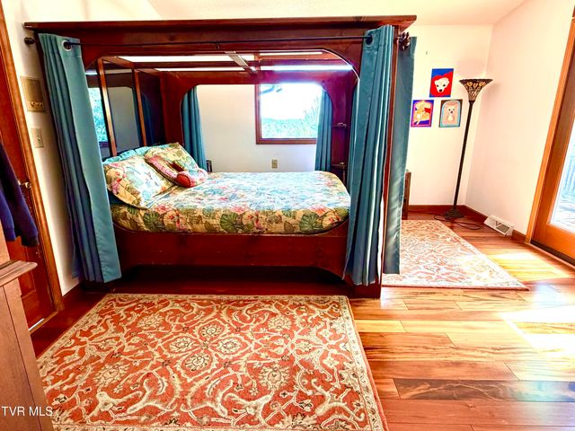 185 Mcafee Bluff, Gray, TN 37615