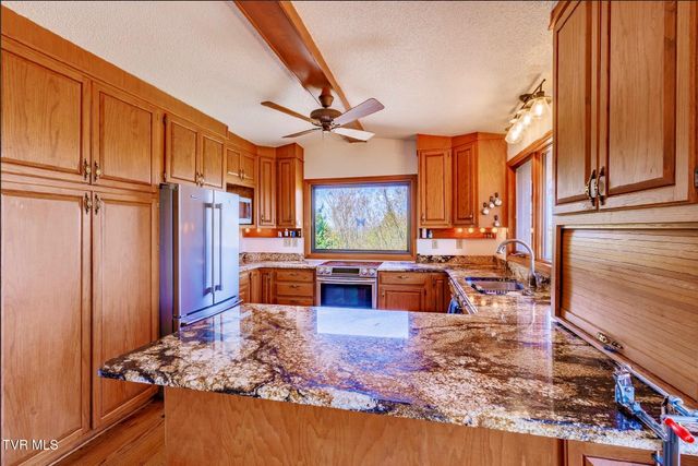 185 Mcafee Bluff, Gray, TN 37615