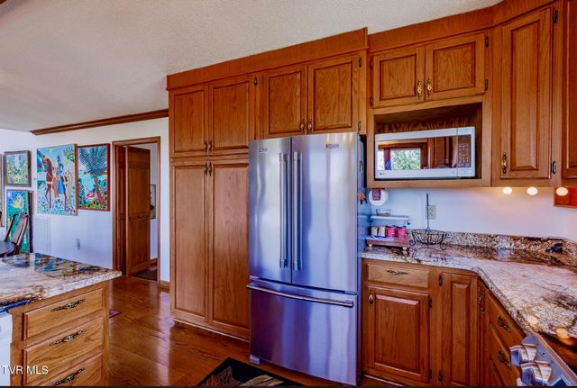 185 Mcafee Bluff, Gray, TN 37615