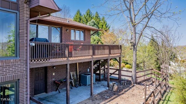 185 Mcafee Bluff, Gray, TN 37615