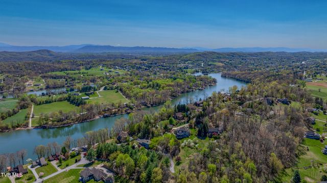 185 Mcafee Bluff, Gray, TN 37615