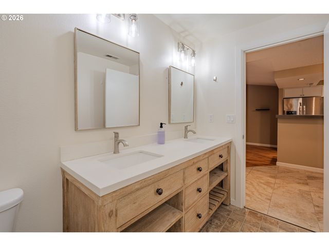 13820 Nw 10TH Ct E, Vancouver, WA 98685