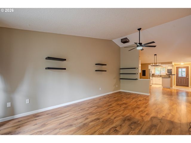 13820 Nw 10TH Ct E, Vancouver, WA 98685